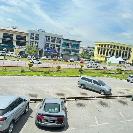 Mega Inn Sri Aman Simanggang Bagian luar foto